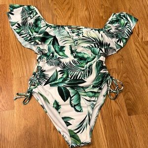 one-piece swimsuit size S